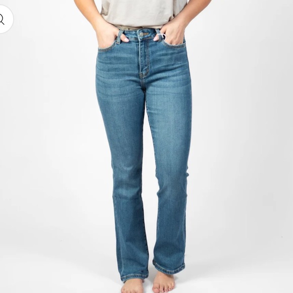 Vervet Blue Skylar High Rise Bootcut Jeans 29 Denim NWT - Picture 1 of 7